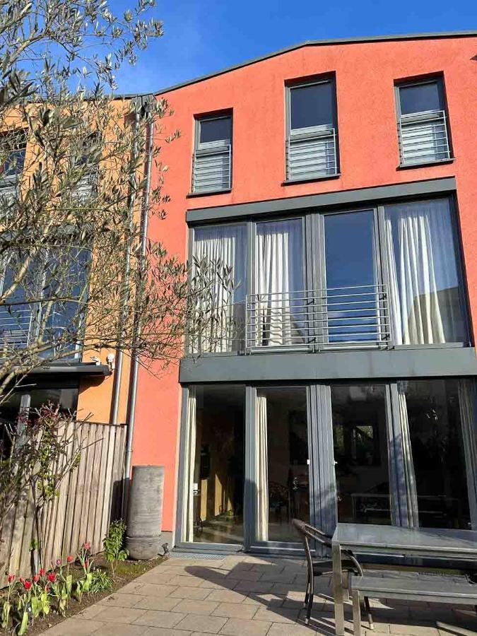 House Susanne Homestay Cologne